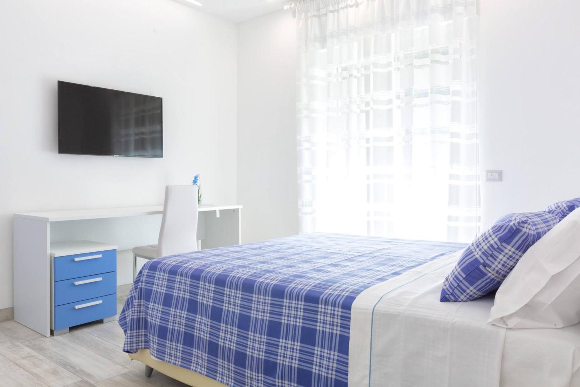 Sorrentovibes - New & Stylish Two Bedroom Apartment With Balconies Bagian luar foto