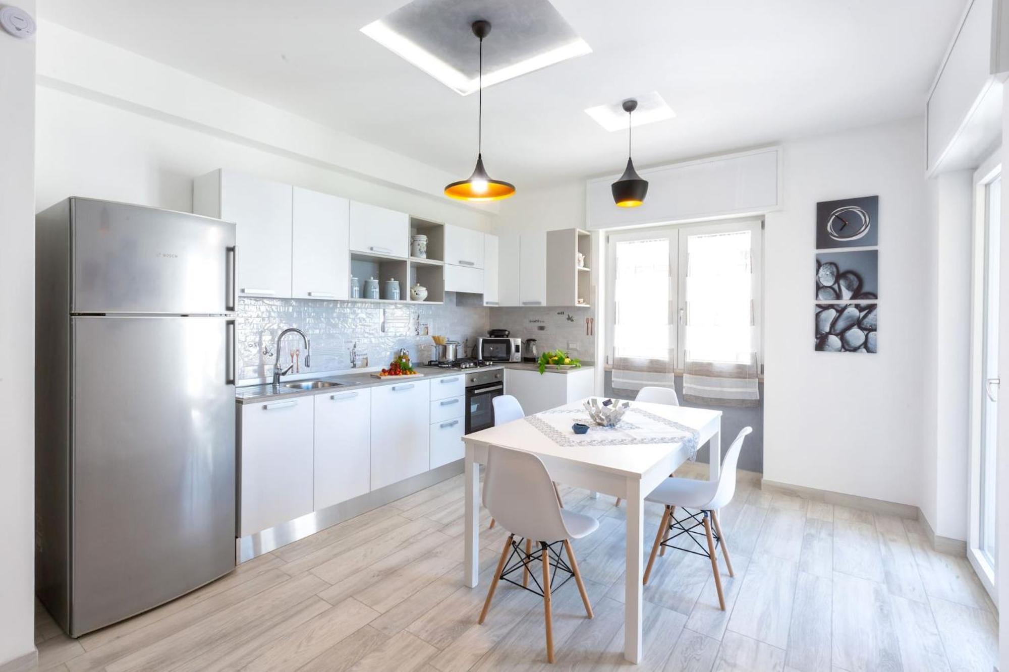 Sorrentovibes - New & Stylish Two Bedroom Apartment With Balconies Bagian luar foto